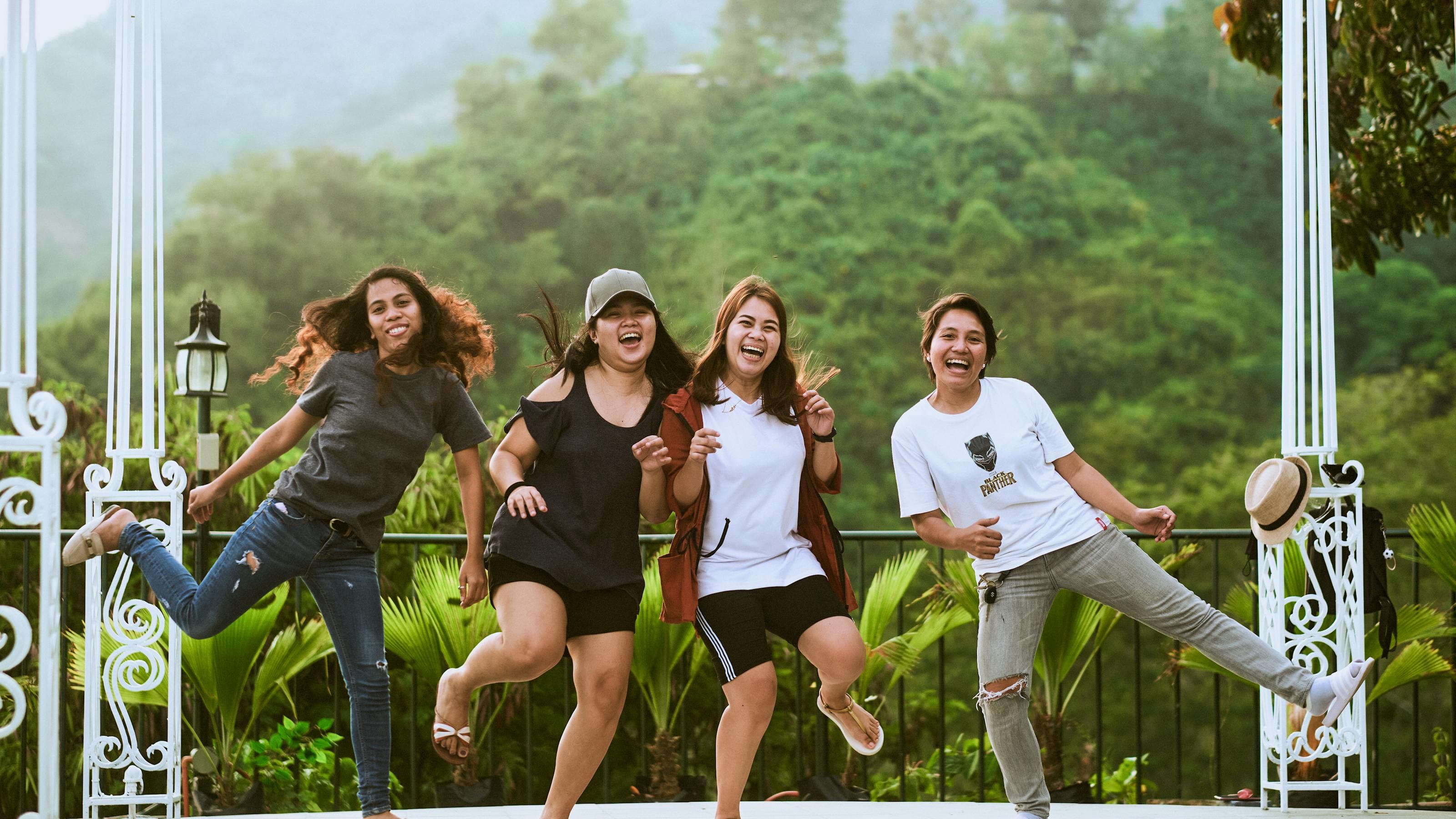 The Ultimate Guide to Collaborative Travel Journaling