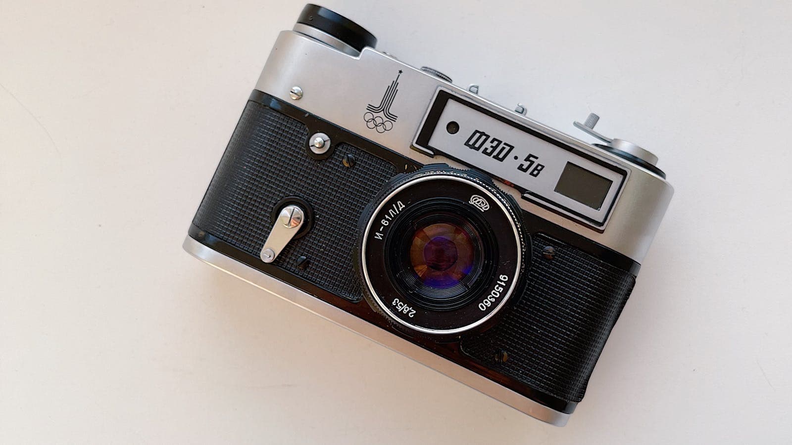 Cover image for How to Get the 'Vintage Film' Travel Aesthetic on Your iPhone (No Editing Required)